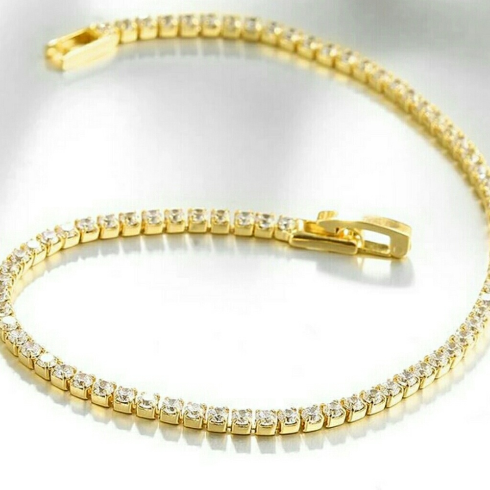 Gorgeous White Zircon Bracelet