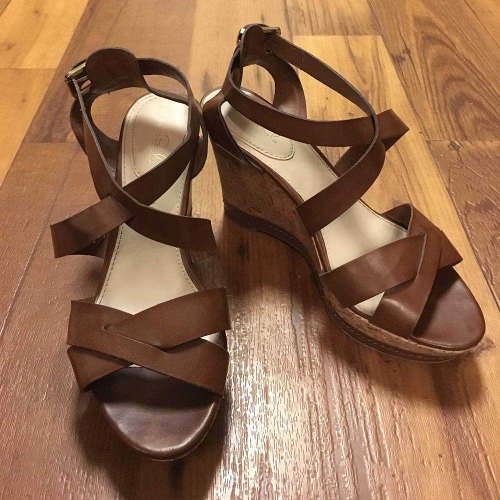 Brown cork wedges