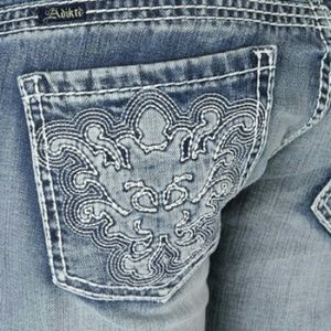 Wanted- Adiktd bountiful jeans size 2 or 4