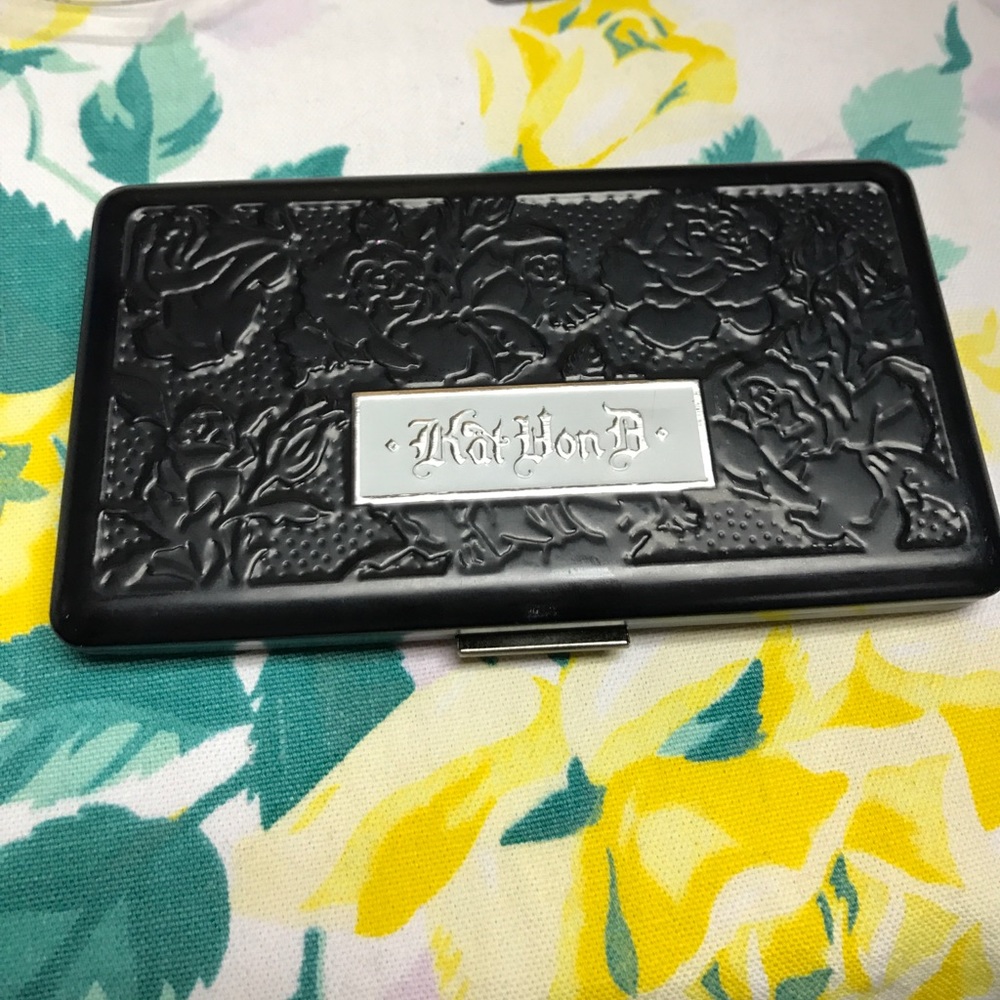 Kat Von D True Romance Eyeshadow Palette