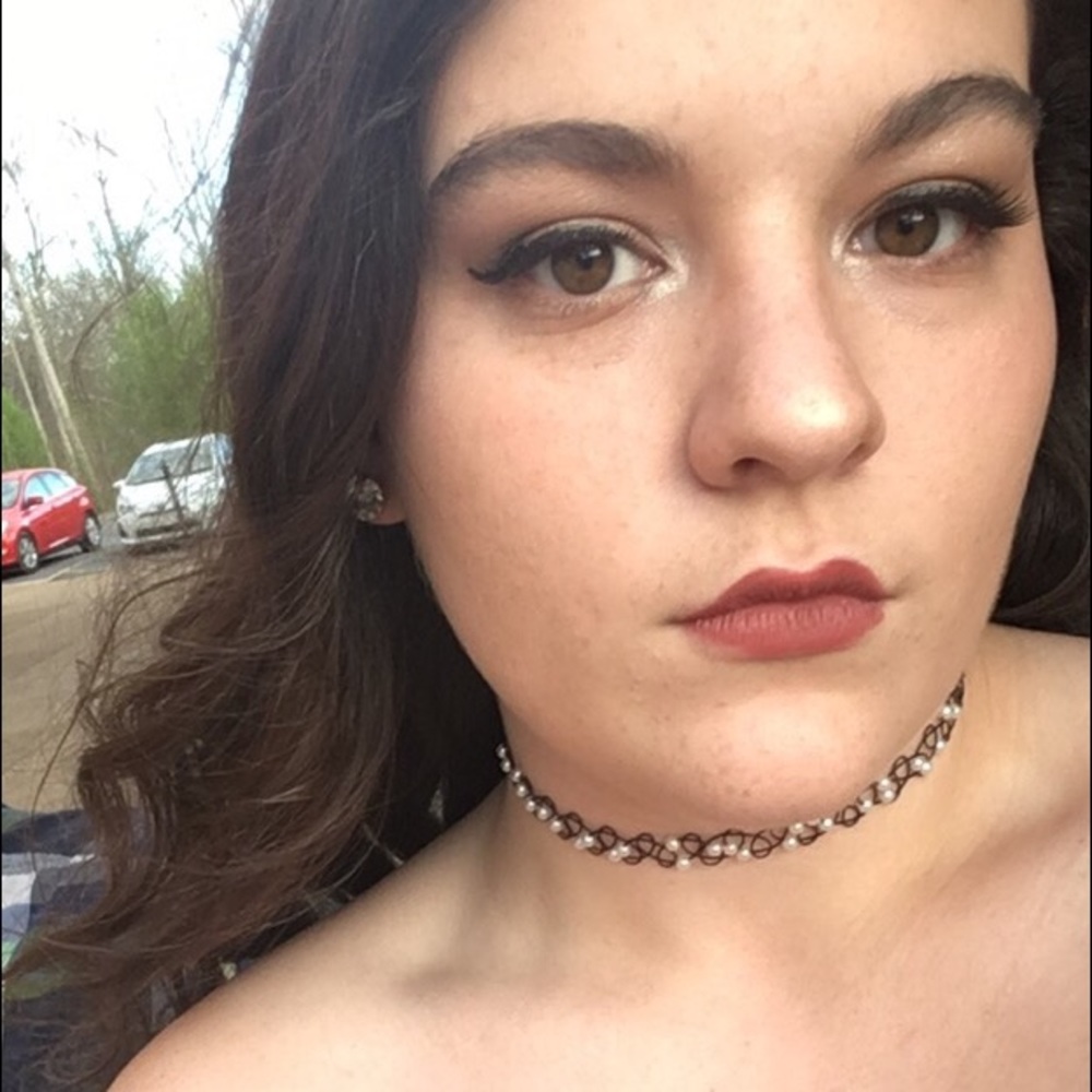 Meet your Posher, Madison