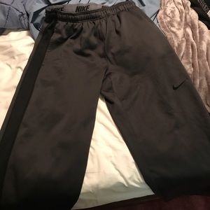 Nike thermal Sweats