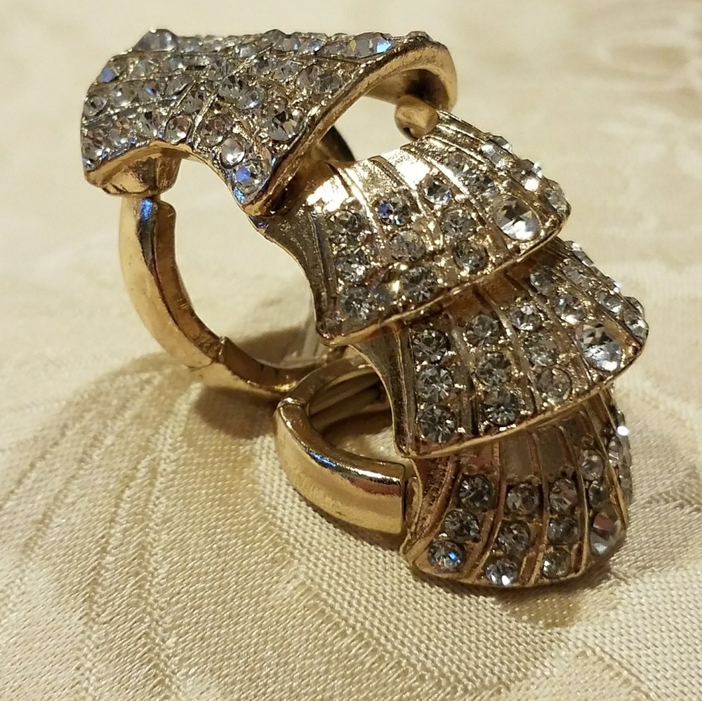 NWOT - Rocker Knuckle Ring