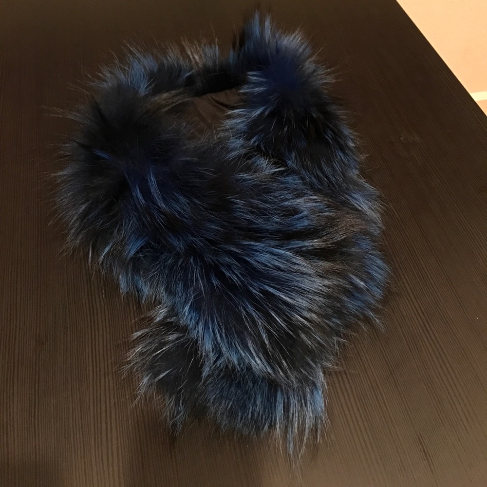 Adrienne Landau Fox Fur Wrap Scarf - Picture 2 of 4