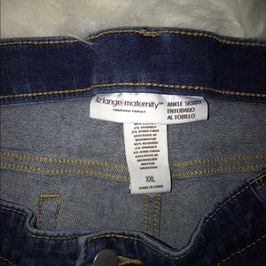Destroyed denim maternity pants-under belly