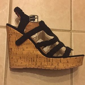Summer wedges