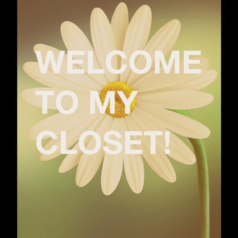 Welcome to my closet🌈🌺🌸🌞🎉