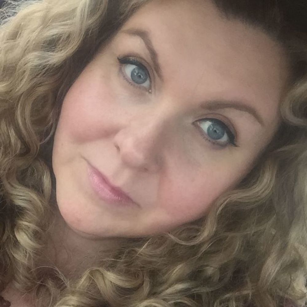 Meet your Posher, Pamela