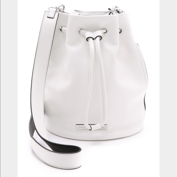 Marc by Marc Jacobs Handbags - ❤️SOLD❤️Authentic Marc Jacobs Leather Bucket Bag