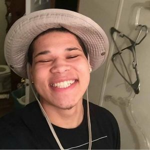 Meet your Posher, Bobby