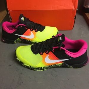 Nike Men's Metcon 2 Amp in Volt Fade