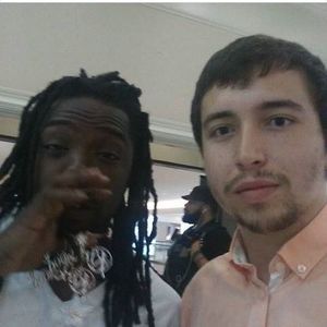 Meet your Posher, Thomas