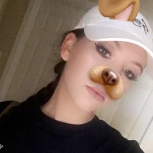 Meet your Posher, Samantha m.