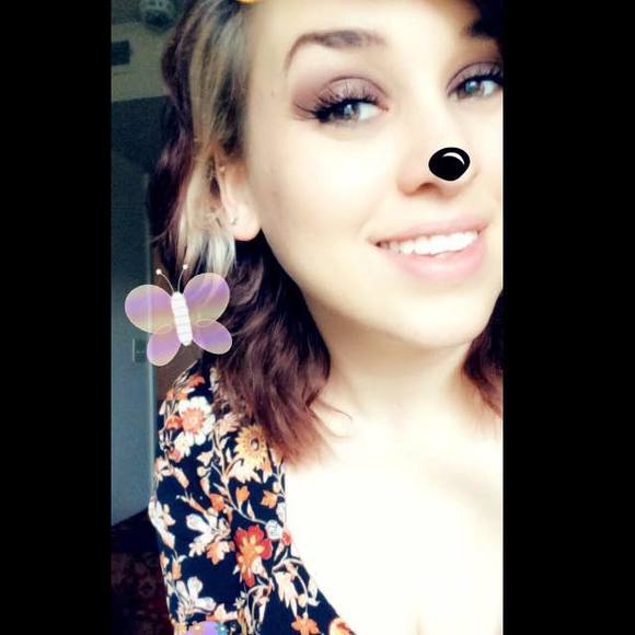 Meet your Posher, Megan - Picture 1 of 1