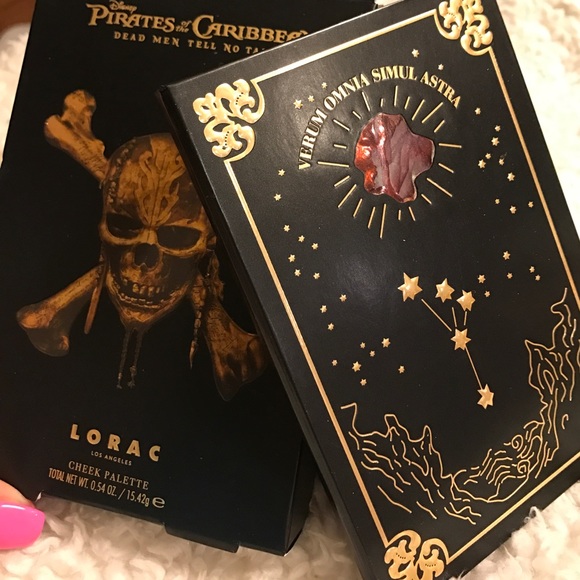 ☠️☠️LORAC- Pirates Of The Caribbean Cheek Palette! - Picture 6 of 8