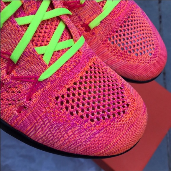 NEW | NIKE FLYKNIT TRAINER WOMENS SIZES - Picture 4 of 6