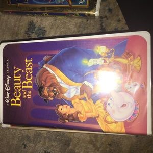 Rare beauty and the beast Walt Disney black dimnd