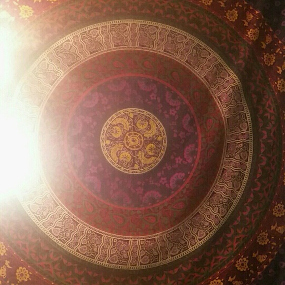 Medallion tapestry - Picture 2 of 2