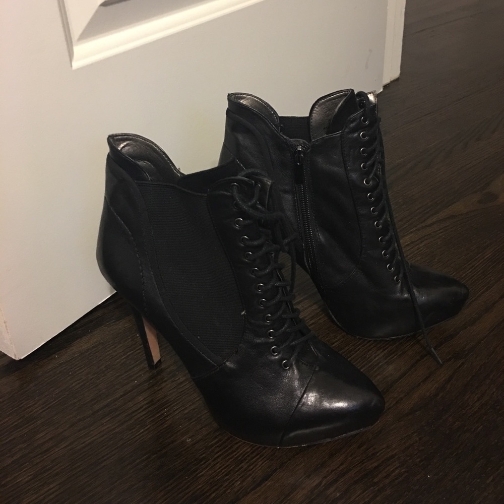 💜Sam Edelman Black Leather Bootie-8.5M