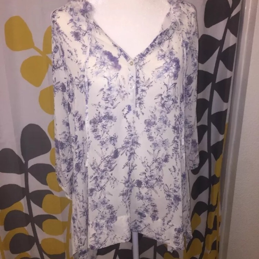 Lauren Conrad Boho blouse size M