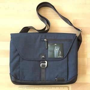 Brenthaven Collins Sleeve Shoulder Laptop Bag