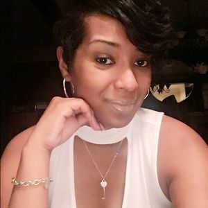 Meet your Posher, Lakisha