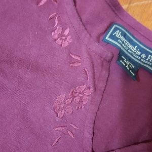 A&F Long Sleeve w Embroidery L