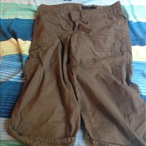 Women's capris. Loose fit.