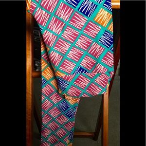 LuLaRoe BLOCKS/SQUIGGLES One Size Leggings