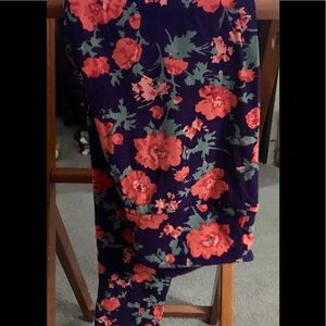LuLaRoe HIDDEN UNICORN ROSES One Size Leggings