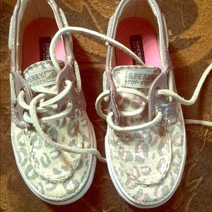 Girls sperrys size 10