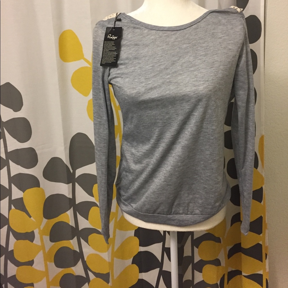 Causal top with sexy backless details size S