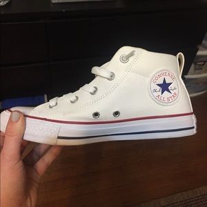 Mid High Top Converse-White