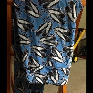 LuLaRoe BALLET SLIPPERS Tall and Curvy Leggings