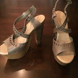Women's Trixie Platform Sandal,Olive Impact Crush