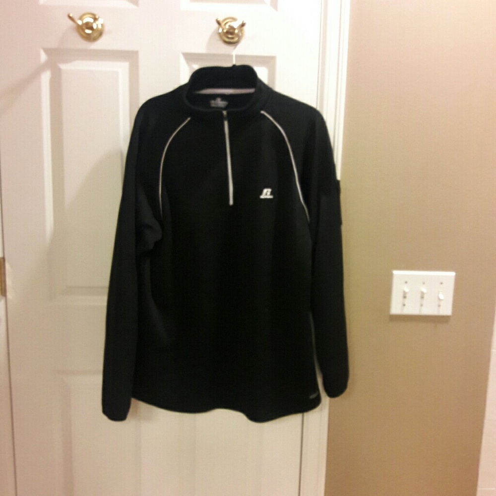 RUSSELL men' s athletica 1/4 zip pullover size: XL