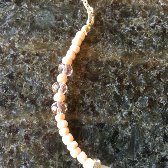 Shades of Pink Tassel/Bead Necklace & Earrings - Picture 5 of 6