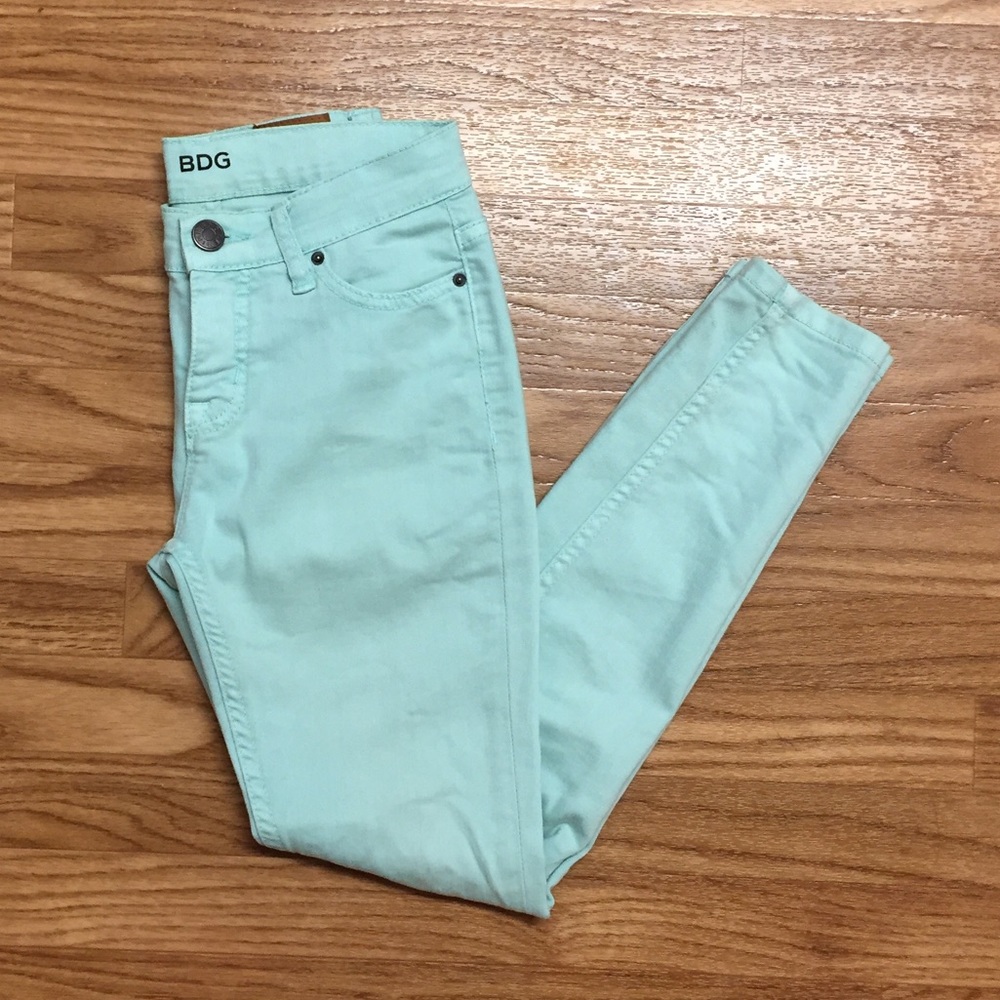 SOLD Mint Denim Jeans Midrise Twig Grazer size 24