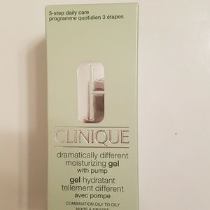 Brand NEW Clinique moisturizing gel with pump box