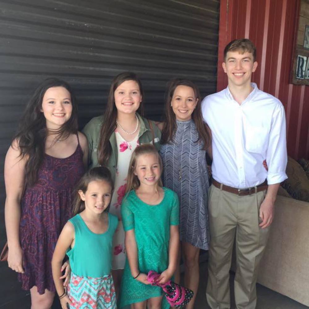 Meet your Posher, Hunter