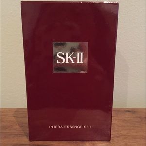 *Brand New in Box" SK-II Pitera Essence Set