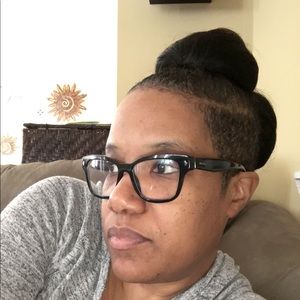 Meet your Posher, Rayna