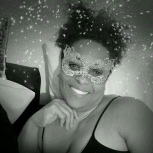 Meet your Posher, Chanel