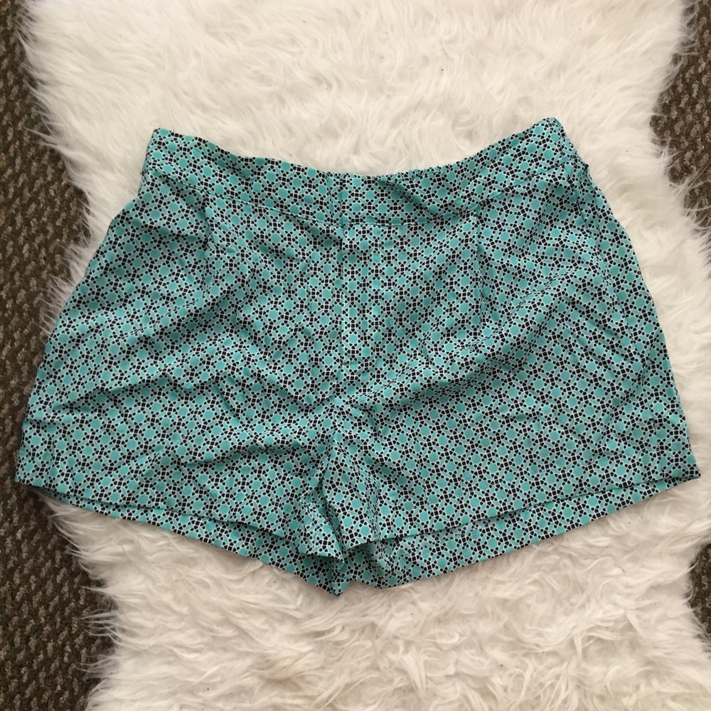 NWOT Silky Chiffon High Waisted Pattern Shorts 8