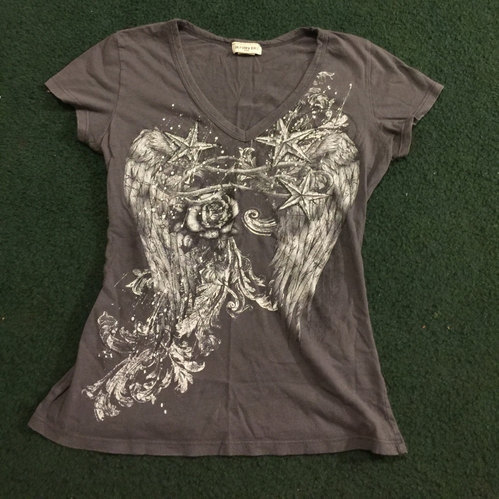 Gray t-shirt