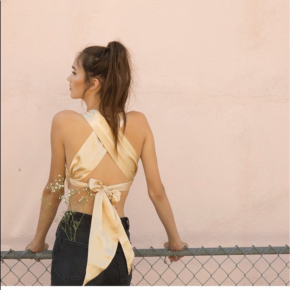 ARE YOU AM I Ceres Top in XS with cross back bow