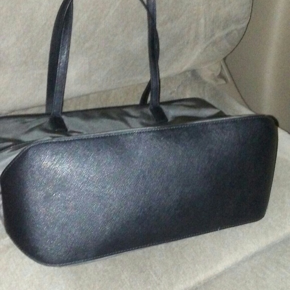 MK purse - Picture 3 of 8