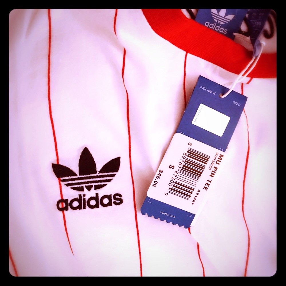 NWT ADIDAS ORIGINALS Manchester United Pin Tee - Picture 6 of 8
