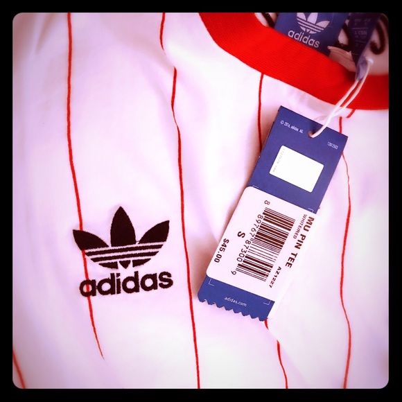 NWT ADIDAS ORIGINALS Manchester United Pin Tee - Picture 6 of 8