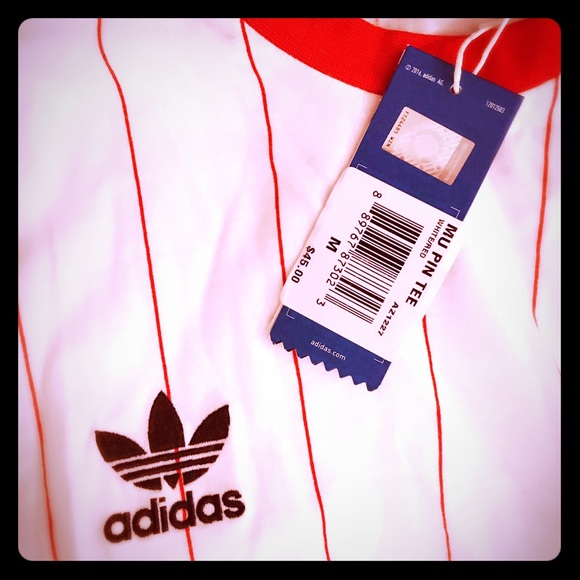 NWT ADIDAS ORIGINALS Manchester United Pin Tee - Picture 7 of 8